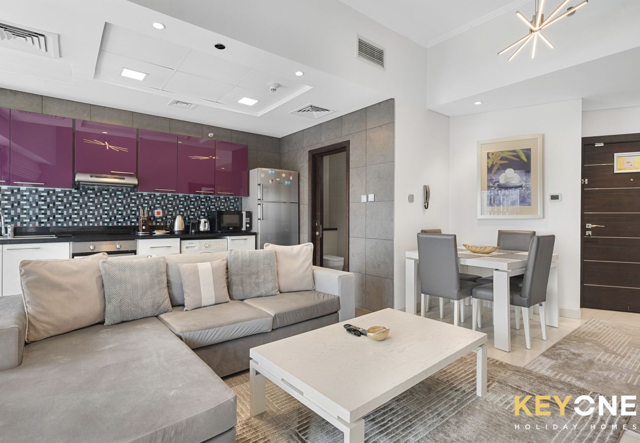 Appartamento a Dubai - Lavish One Bedroom | Amazing Sun Deck & Pool