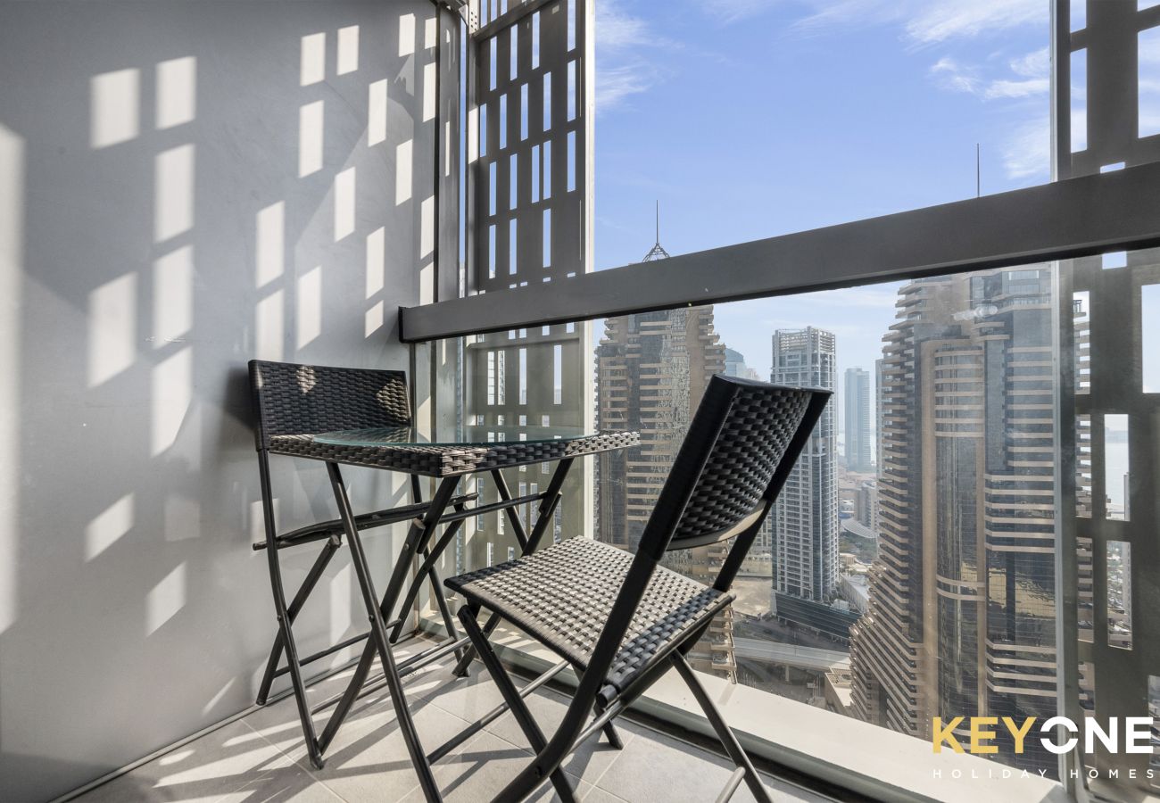 Appartamento a Dubai - Lavish One Bedroom | Amazing Sun Deck & Pool