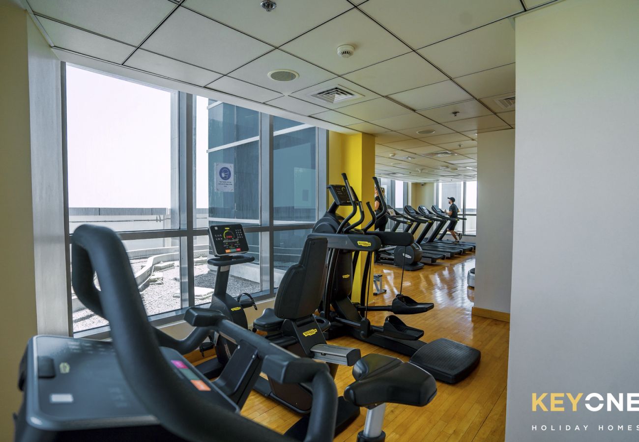 Appartamento a Dubai - Chic Marina View Living in a Two Bedroom