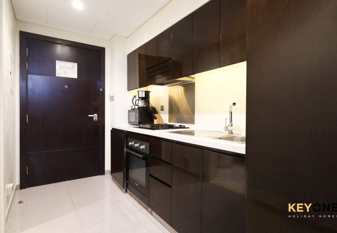 Studio a Dubai - Majestine Living | Stylish Studio with Canal View