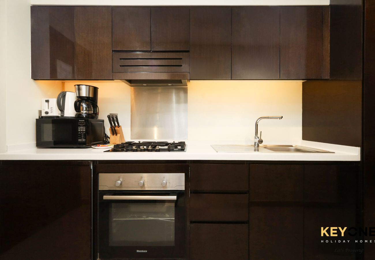 Studio a Dubai - Majestine Living | Stylish Studio with Canal View