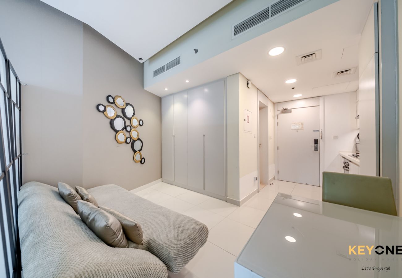 Studio a Dubai - The Vogue | Luxury Studio with Canal Views