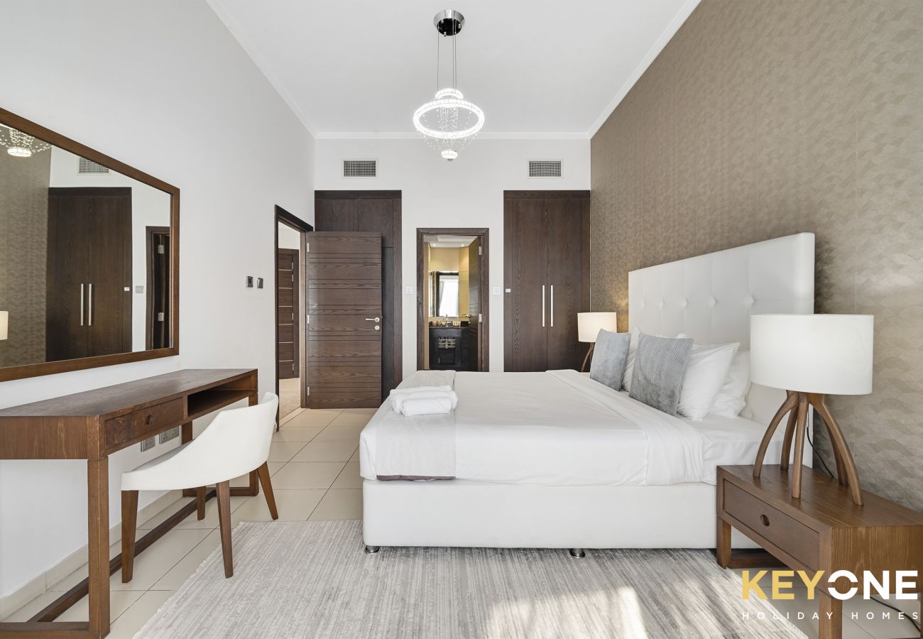 Apartment in Dubai - Lavish One Bedroom | Amazing Sun Deck & Pool