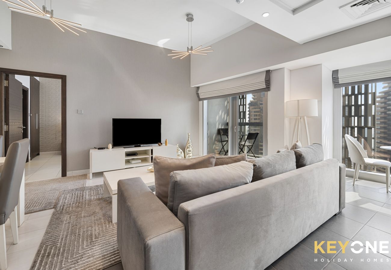 Apartment in Dubai - Lavish One Bedroom | Amazing Sun Deck & Pool