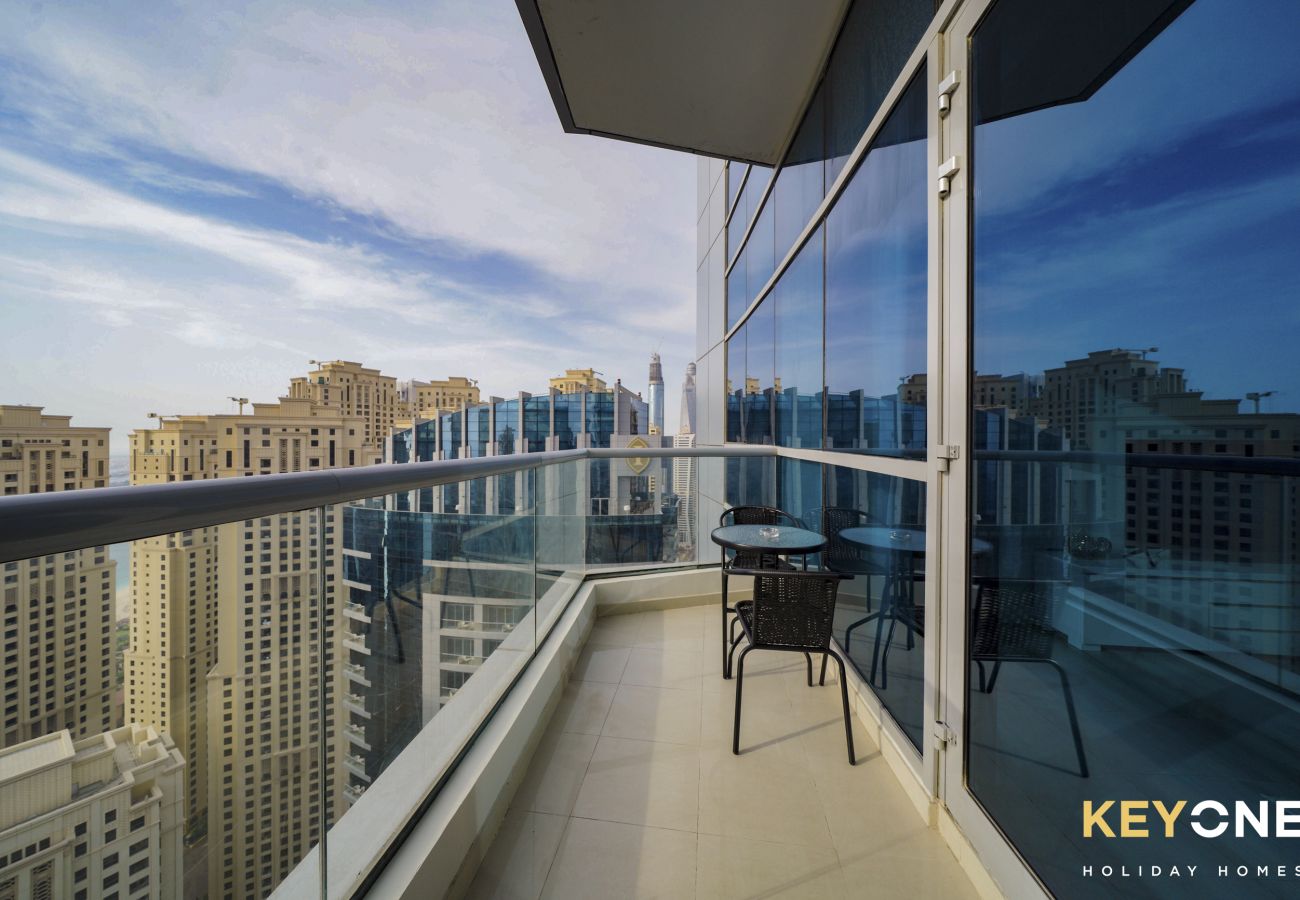 Apartment in Dubai - Chic Marina View Living in a Two Bedroom