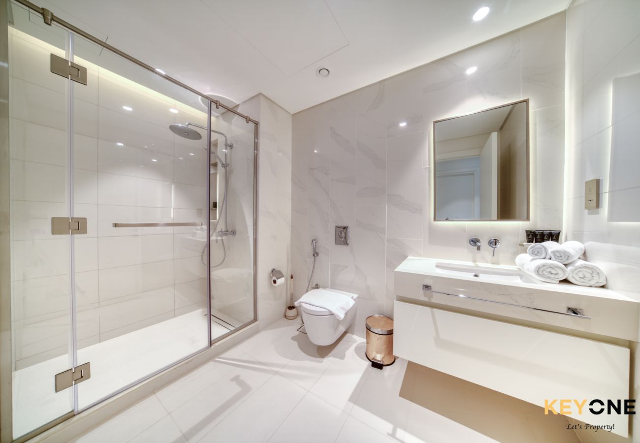 Apartment in Dubai - Ultimate One Bedroom | Private Beach Access