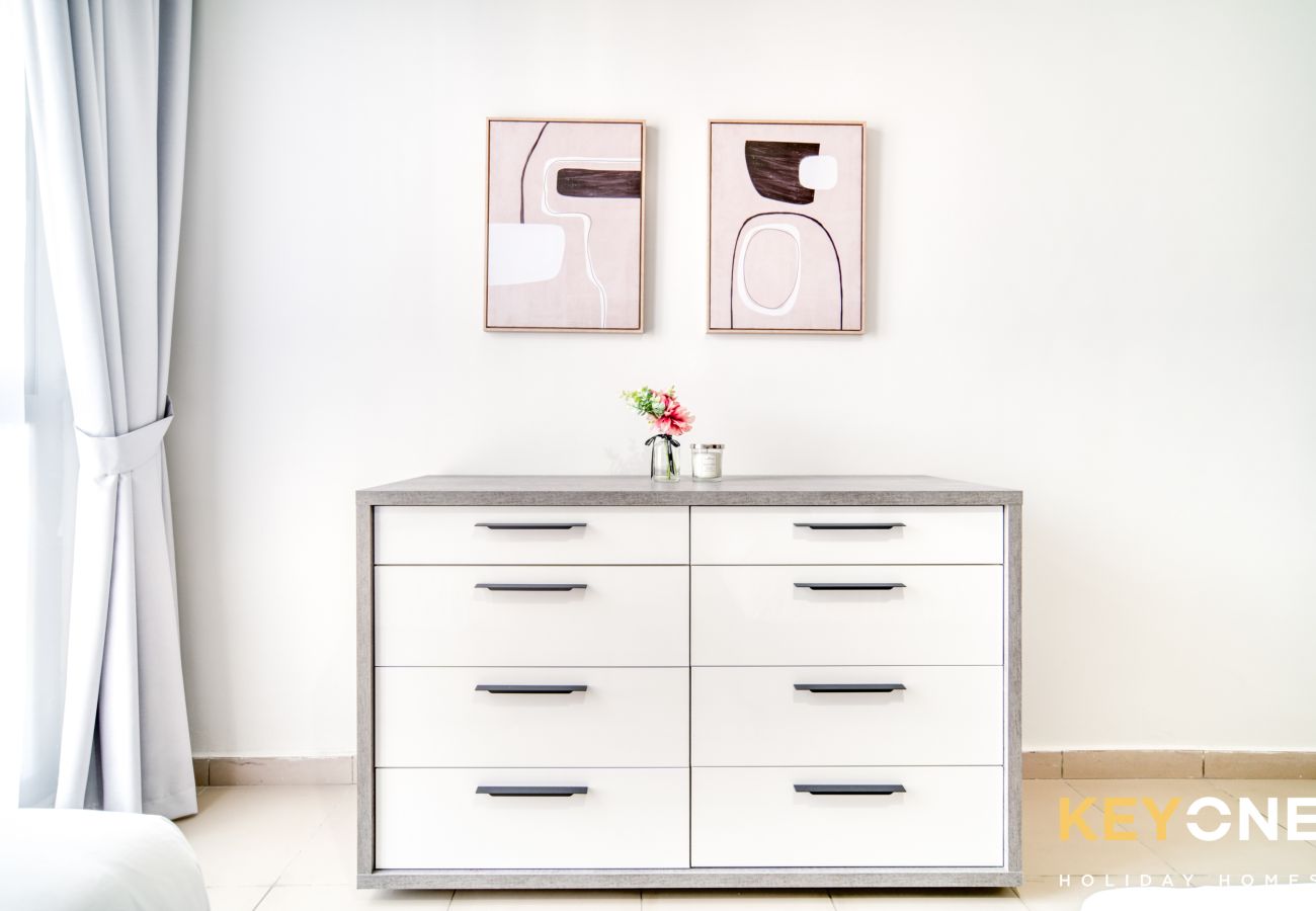 Apartment in Dubai - Elegant Touches in Oasis Two-Bedroom