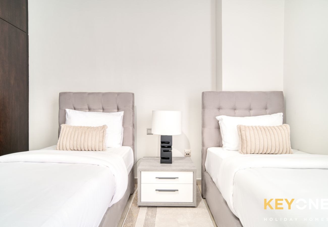 Apartment in Dubai - Elegant Touches in Oasis Two-Bedroom