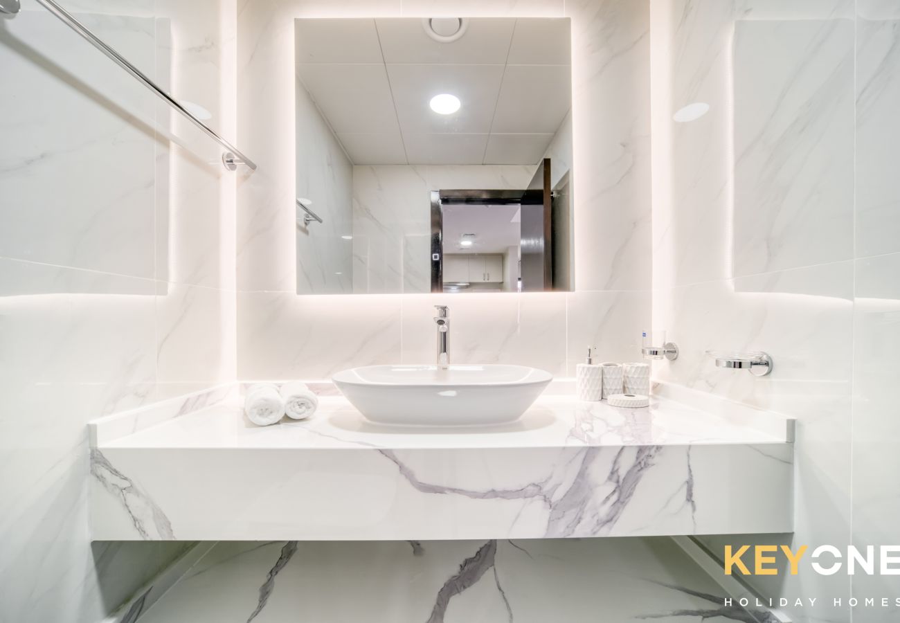 Apartment in Dubai - Elegant Touches in Oasis Two-Bedroom
