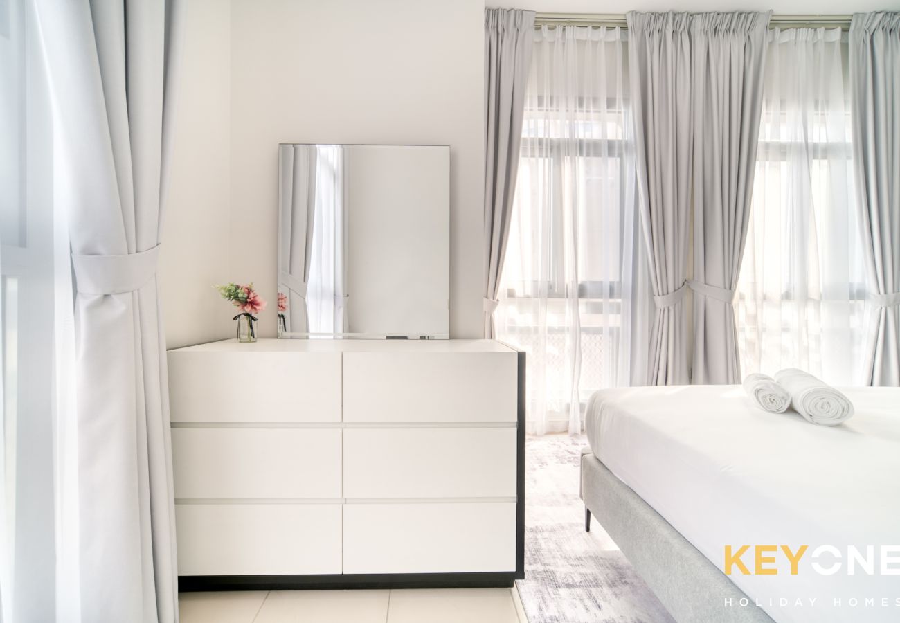 Apartment in Dubai - Elegant Touches in Oasis Two-Bedroom