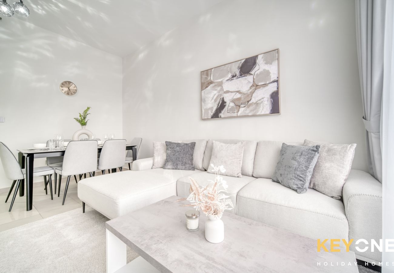 Apartment in Dubai - Elegant Touches in Oasis Two-Bedroom