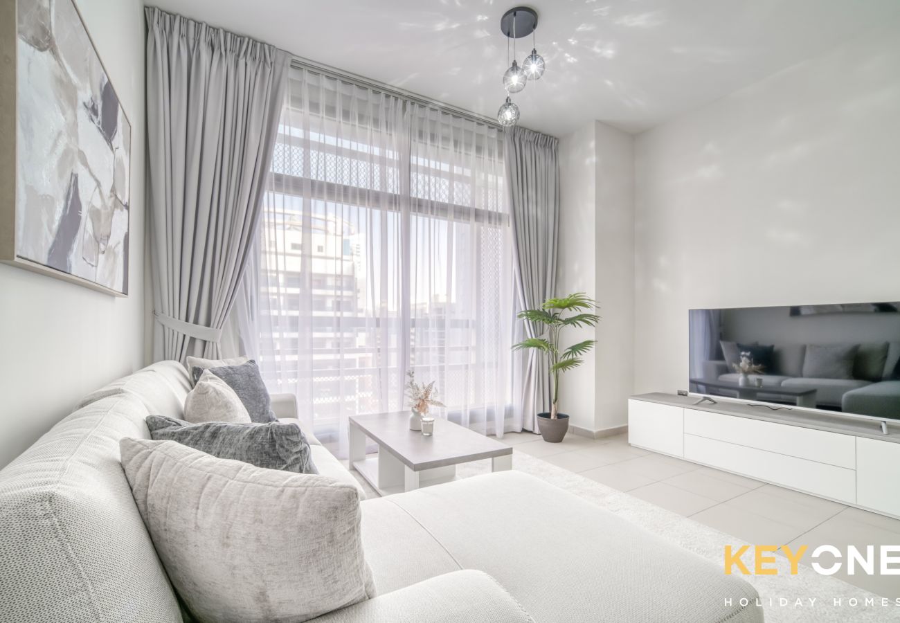 Apartment in Dubai - Elegant Touches in Oasis Two-Bedroom