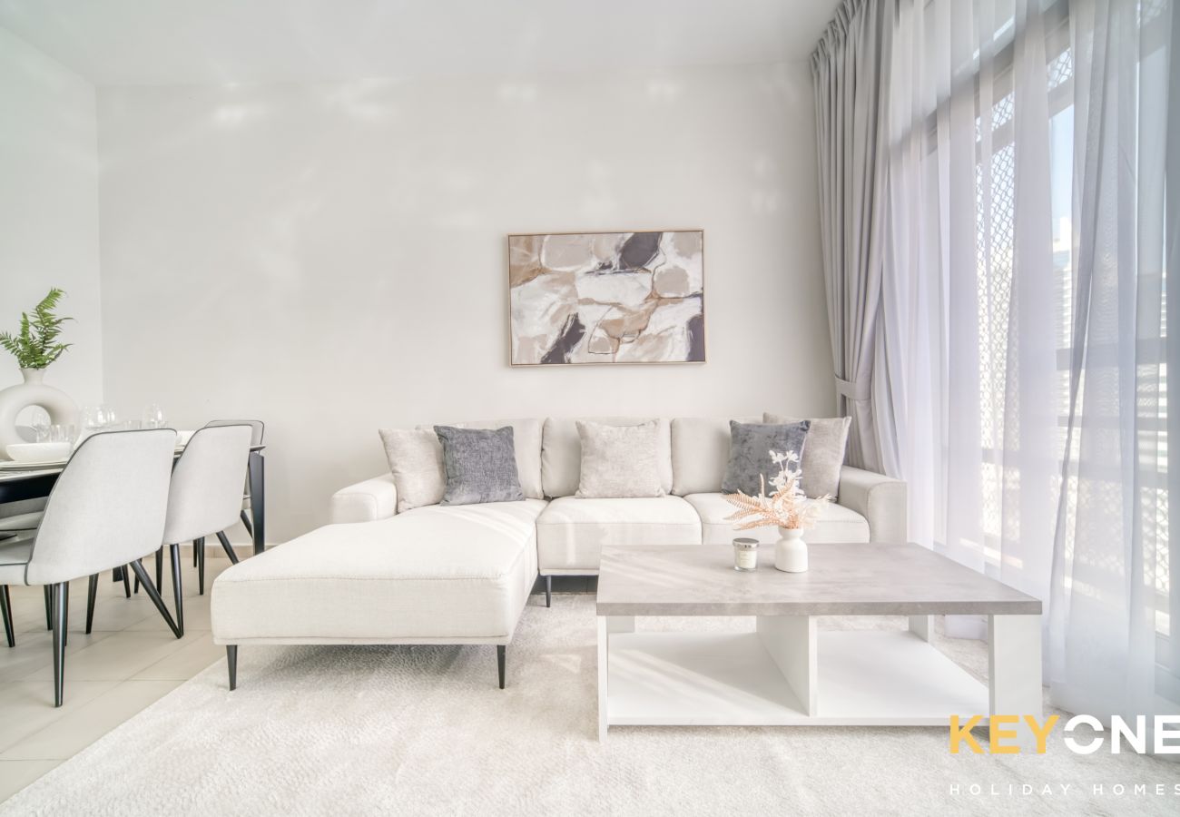 Apartment in Dubai - Elegant Touches in Oasis Two-Bedroom