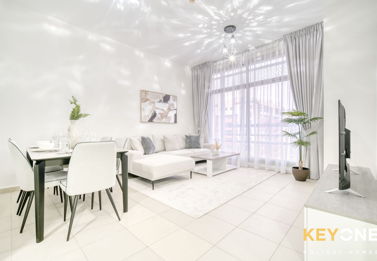 Apartment in Dubai - Elegant Touches in Oasis Two-Bedroom