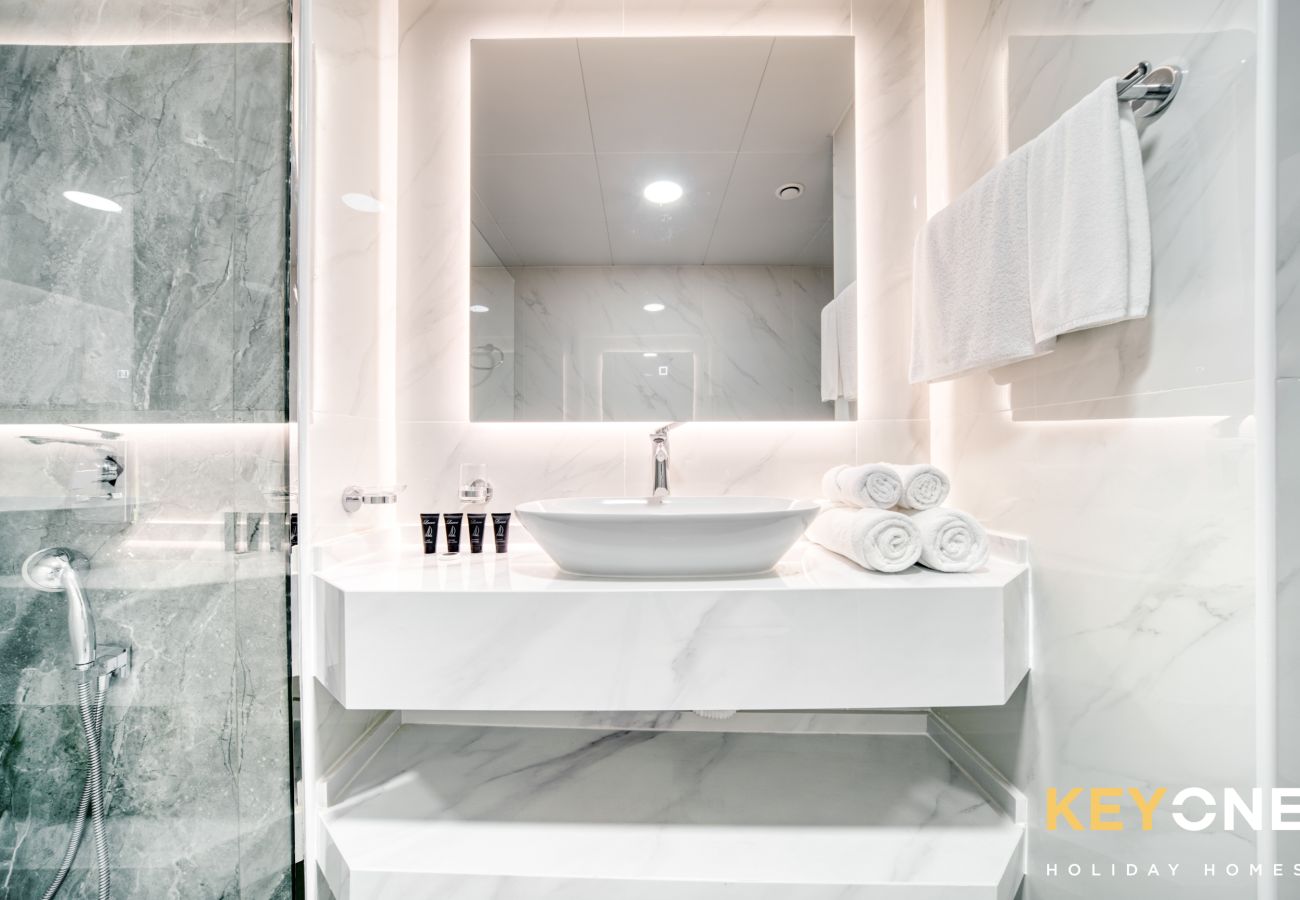 Apartment in Dubai - Elegant Touches in Oasis Two-Bedroom