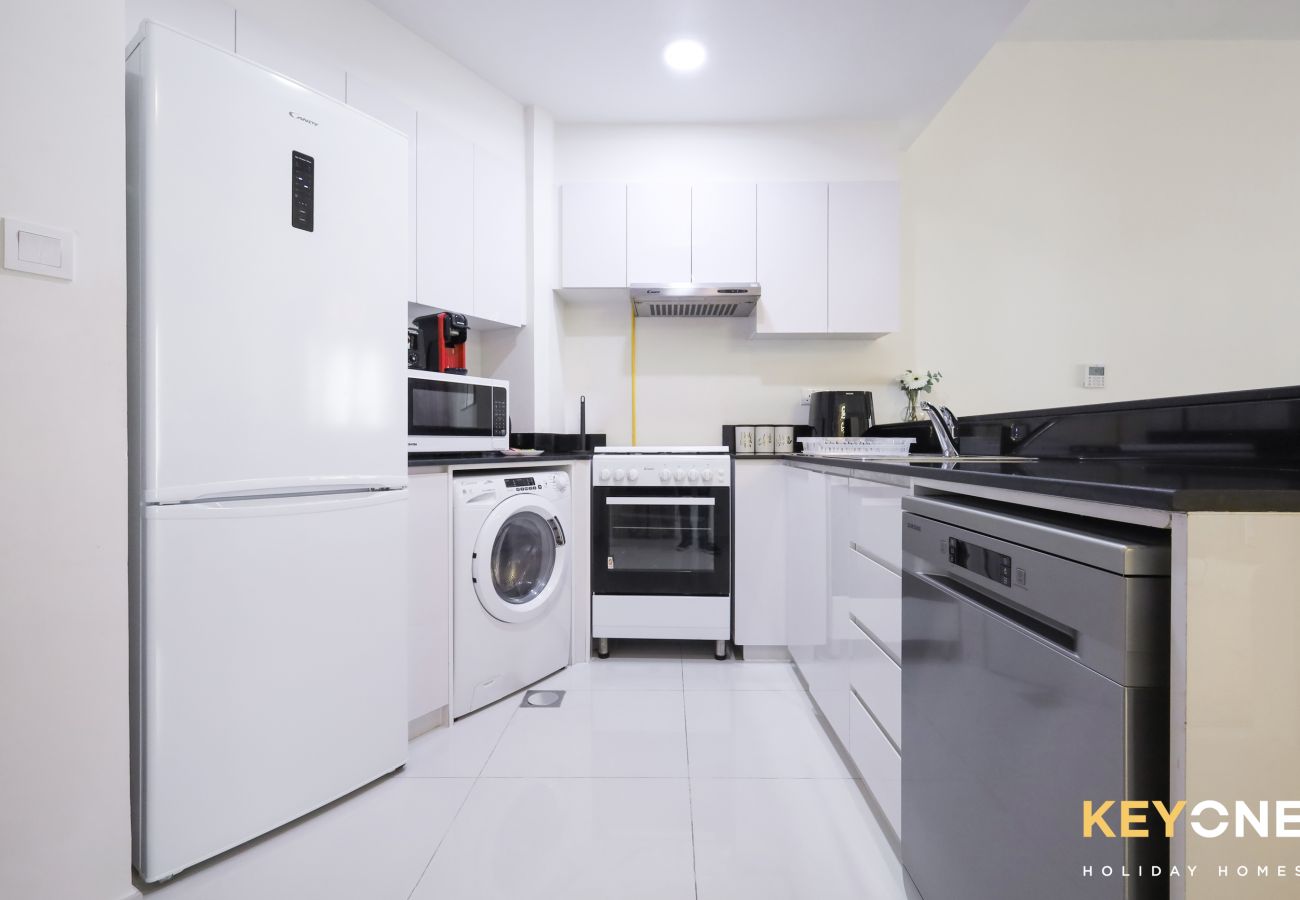 Apartment in Dubai - Viridis Living | Chic and Spacious 1BR