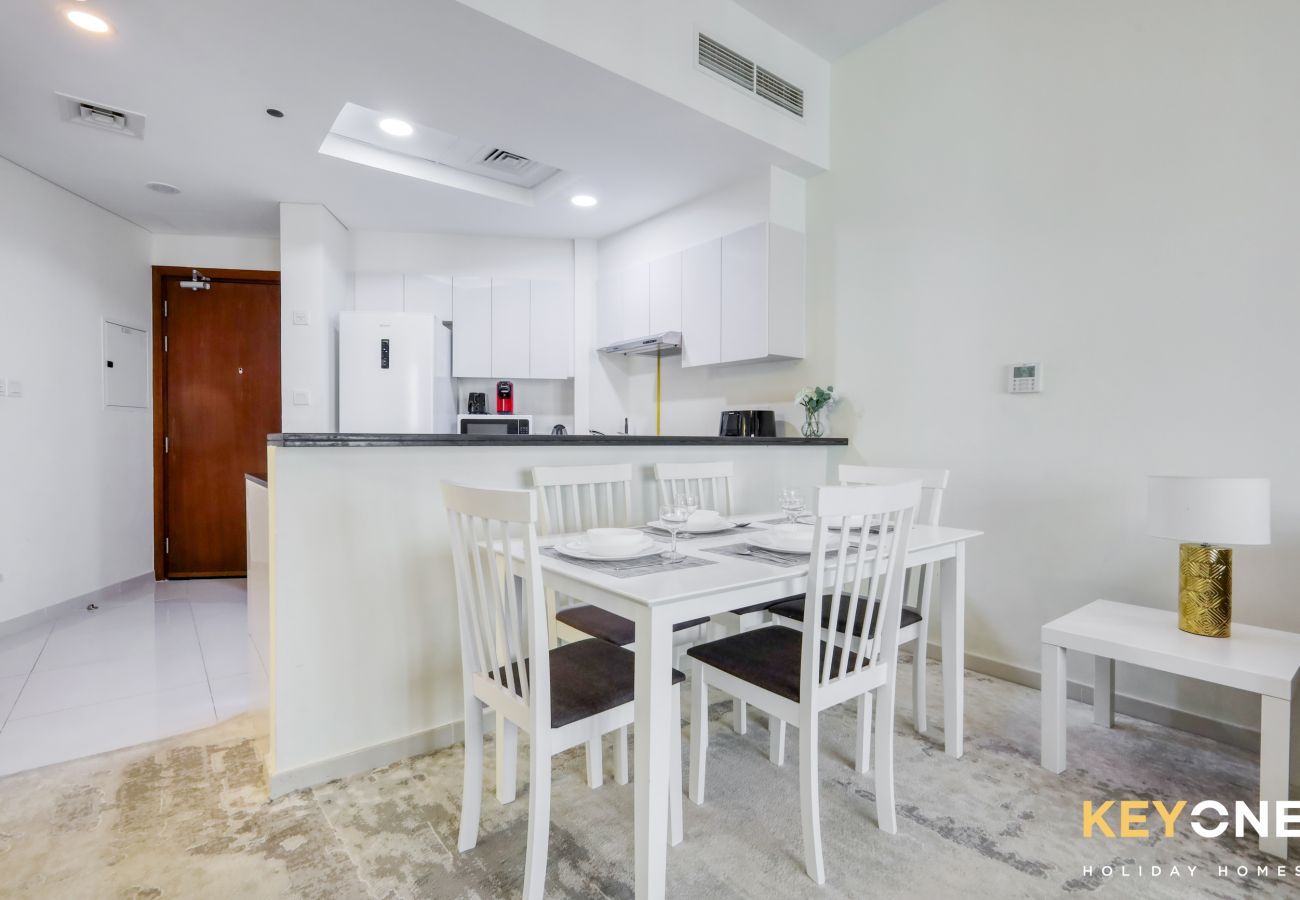 Apartment in Dubai - Viridis Living | Chic and Spacious 1BR