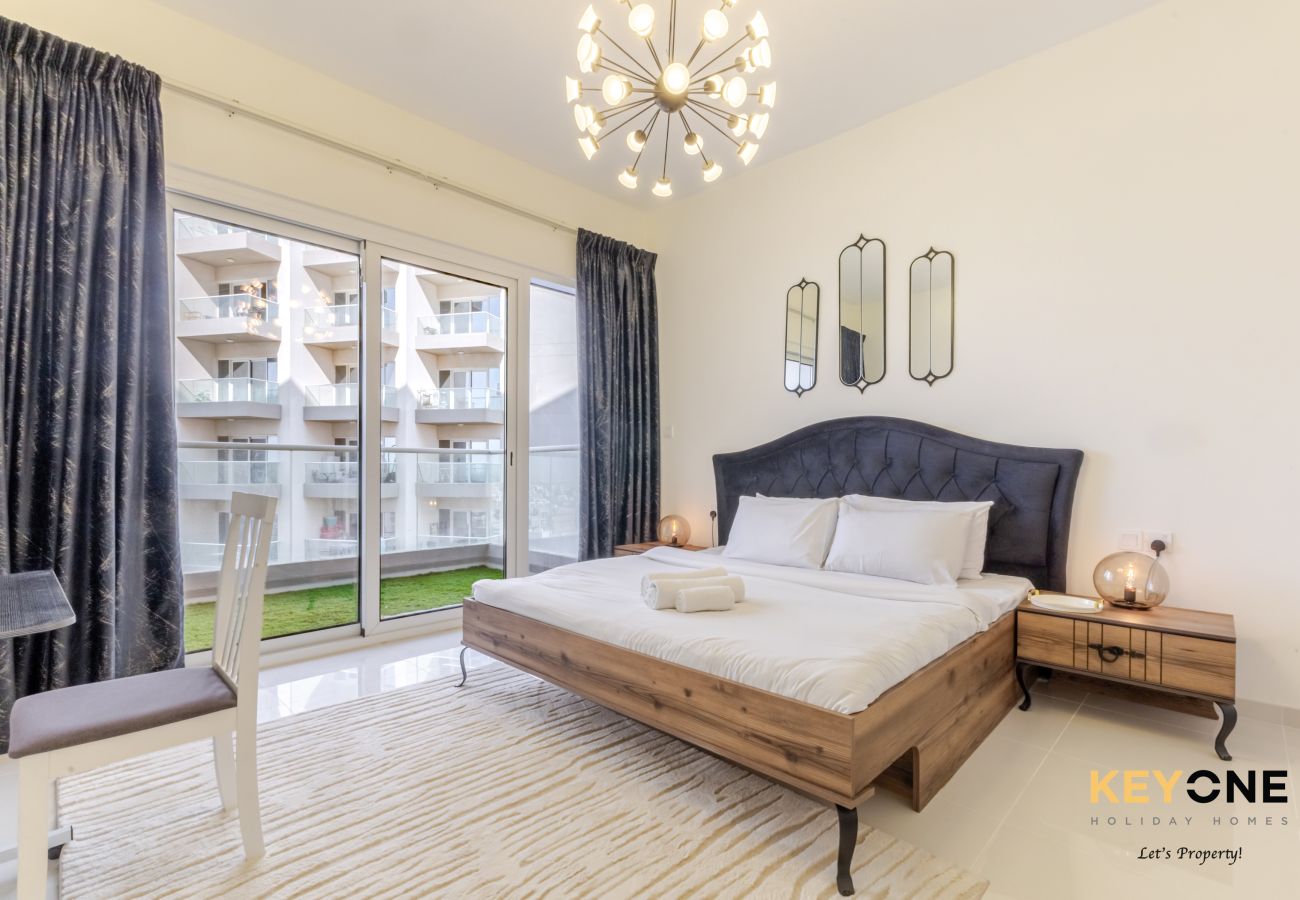 Apartment in Dubai - Viridis Living | Chic and Spacious 1BR