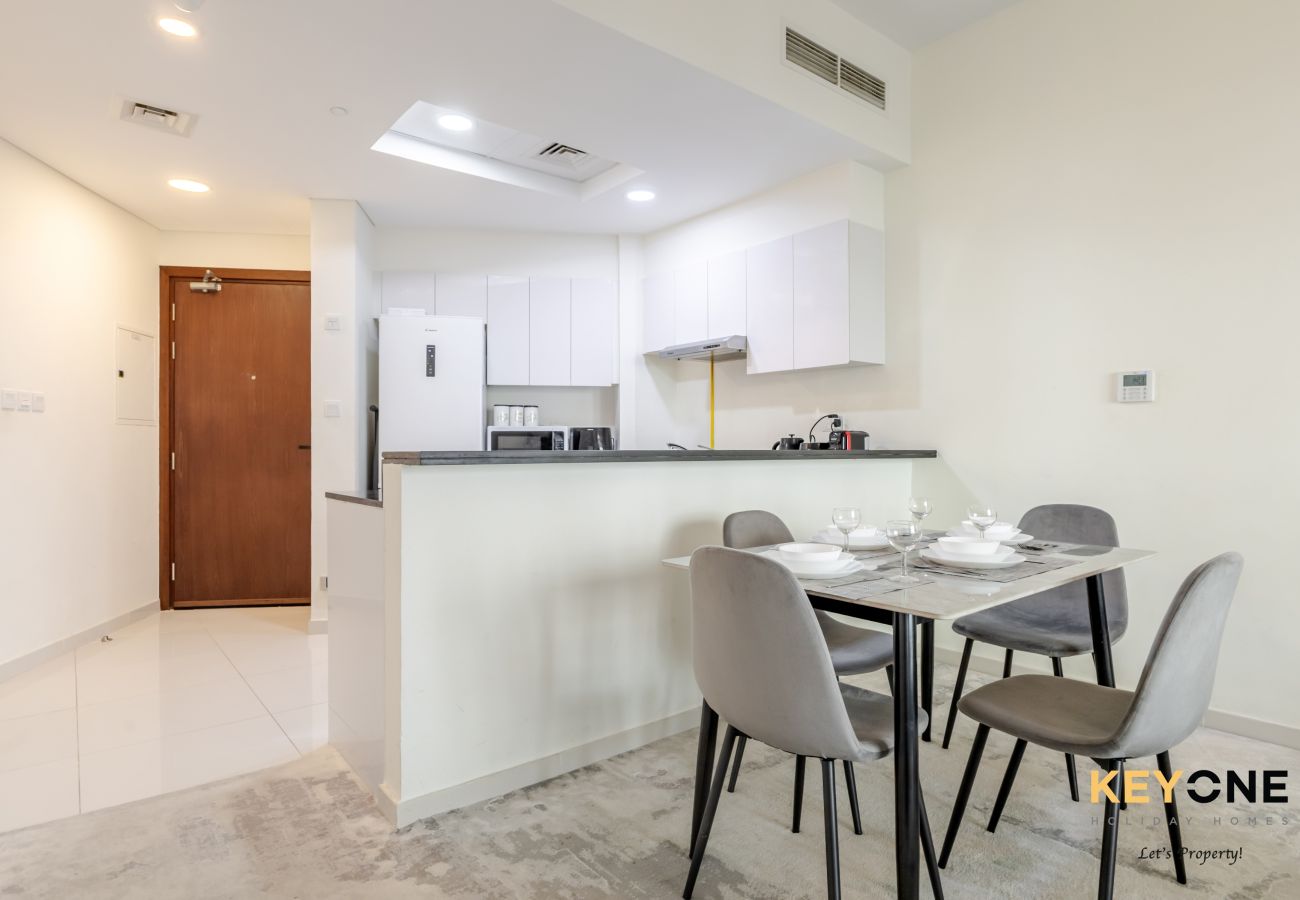 Apartment in Dubai - Viridis Living | Chic and Spacious 1BR