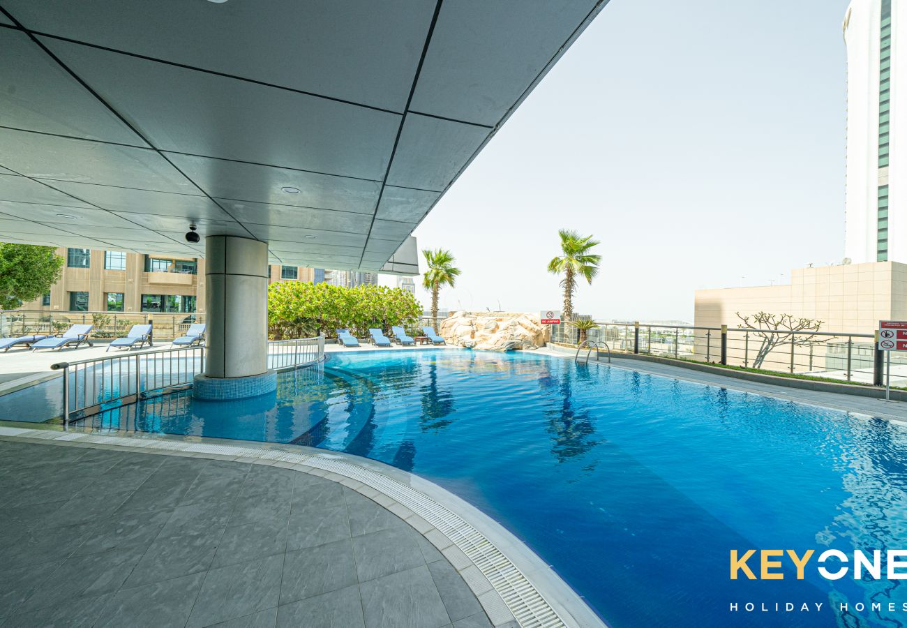Apartment in Dubai - Fascinating Ocean Views in a One Bedroom