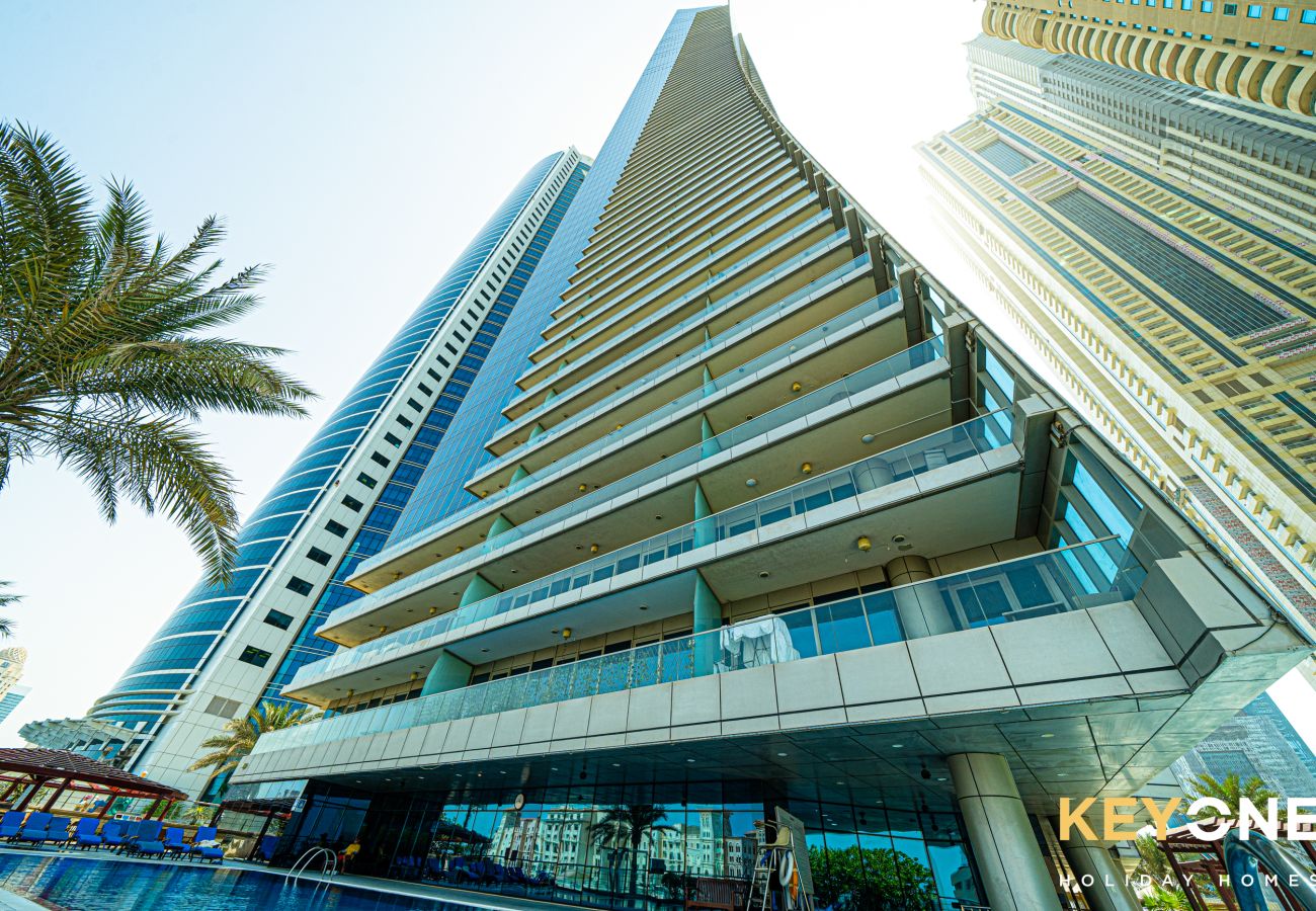 Apartment in Dubai - Fascinating Ocean Views in a One Bedroom