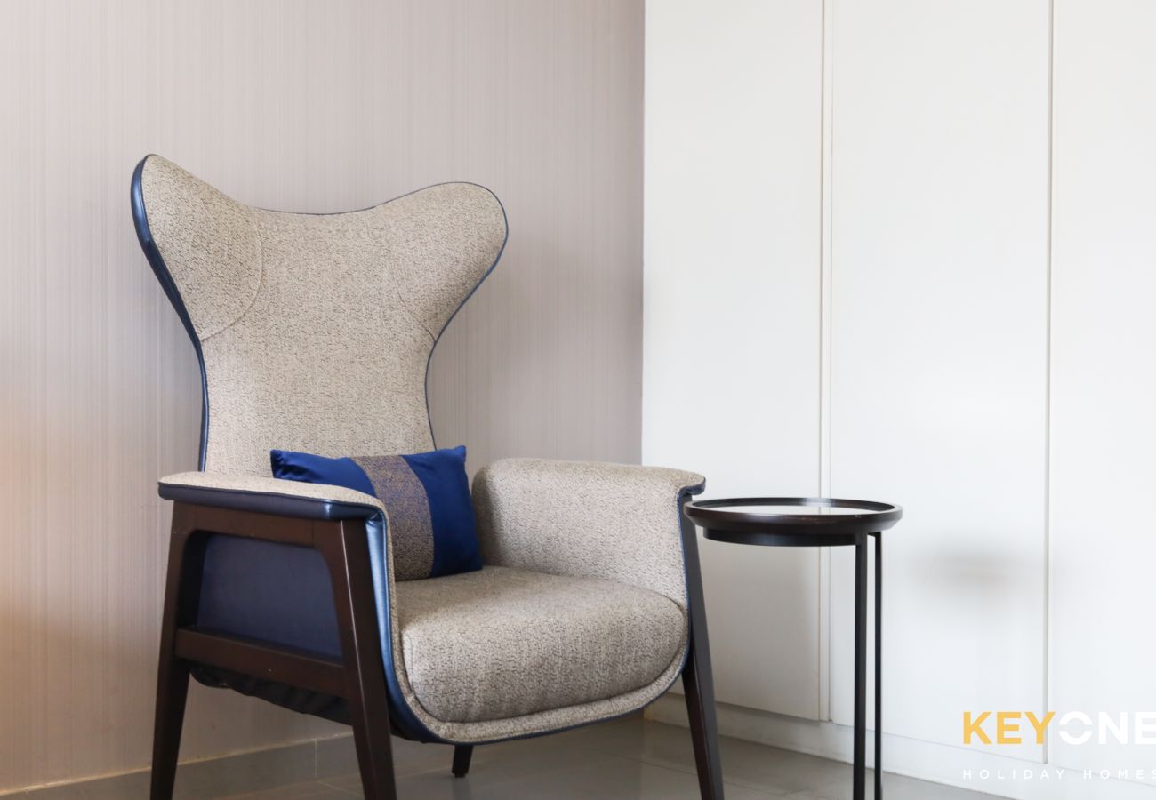 Studio in Dubai - Majestine Living | Stylish Studio with Canal View
