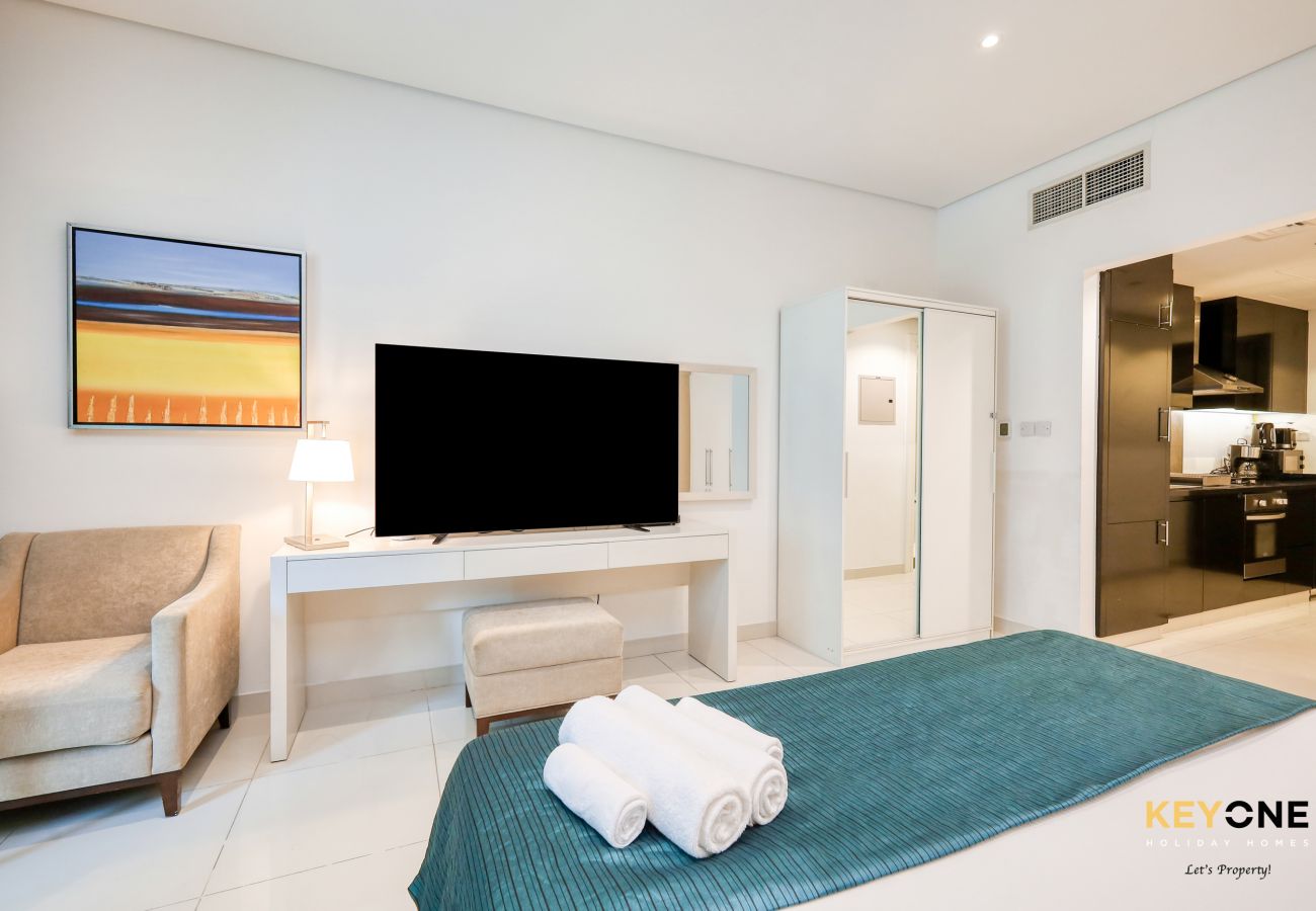 Studio in Dubai - The Cosmopolitan | Spacious Studio