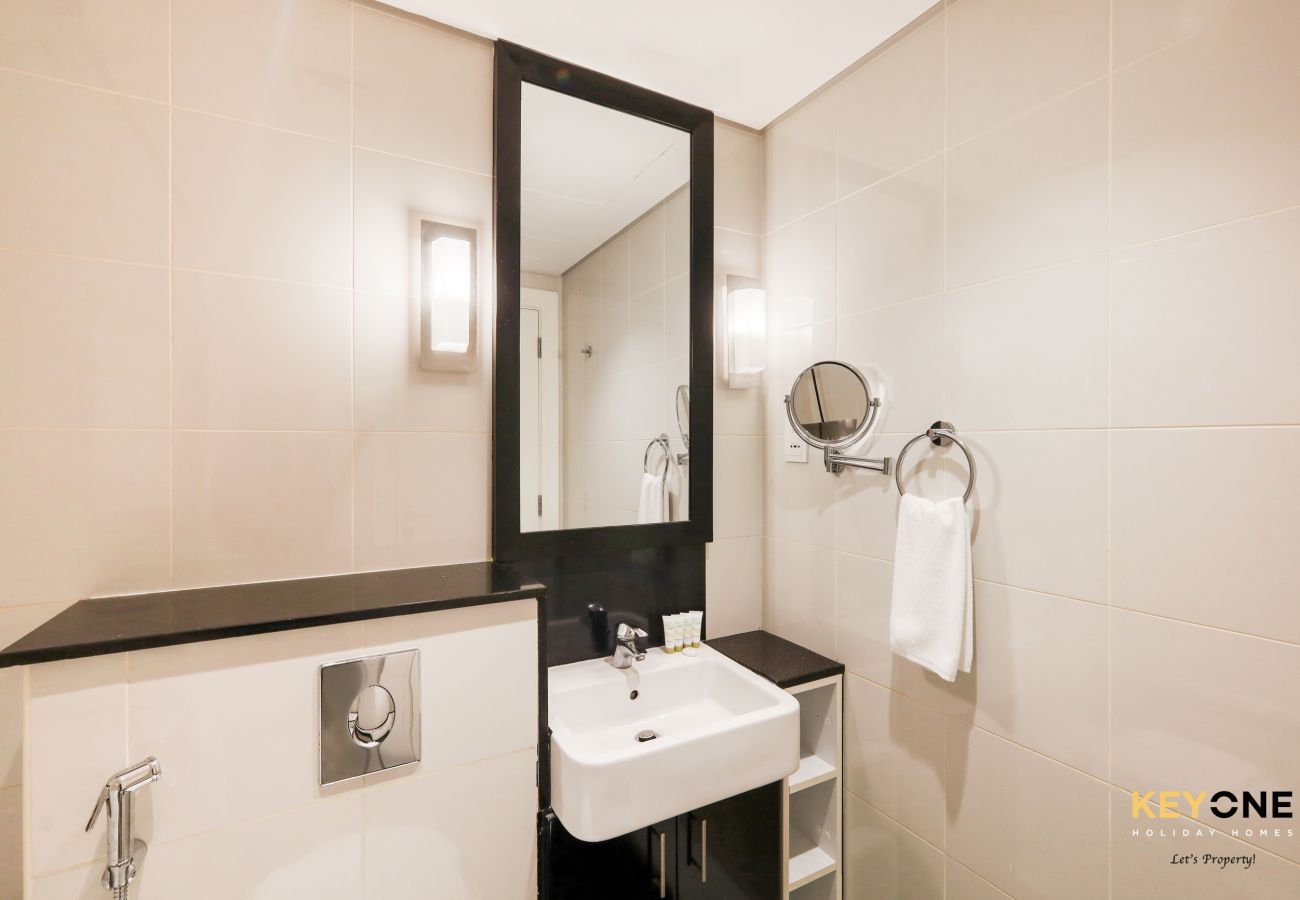 Studio in Dubai - The Cosmopolitan | Spacious Studio