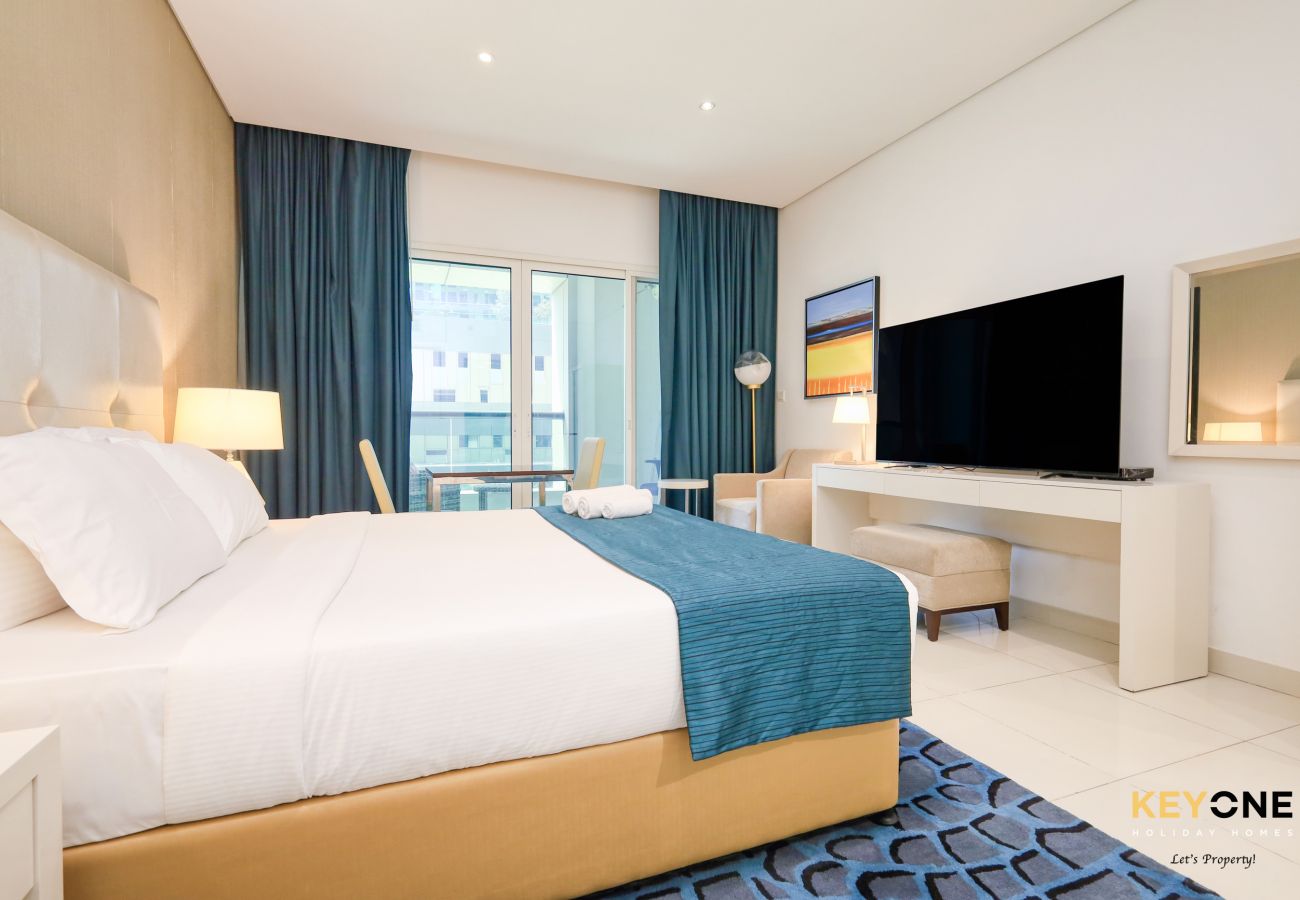 Studio in Dubai - The Cosmopolitan | Spacious Studio