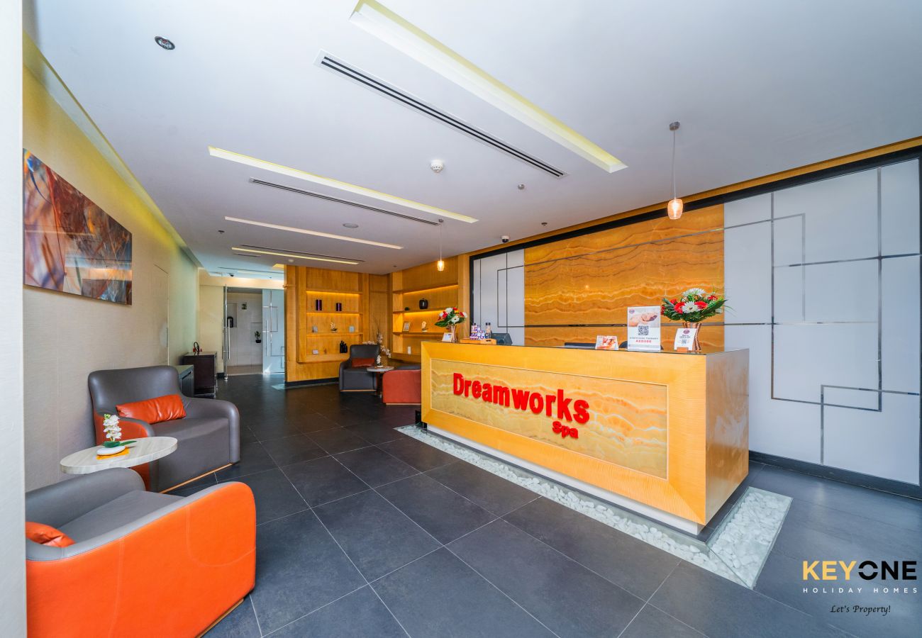 Studio in Dubai - The Cosmopolitan | Spacious Studio