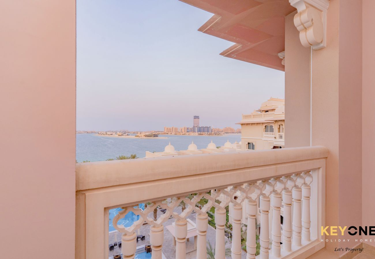 Apartment in Dubai - Grandeur 2BR + Small Room | Private Beach Access