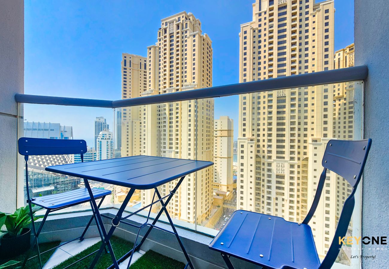 Apartment in Dubai - Serene Beachside Two-Bedroom Retreat