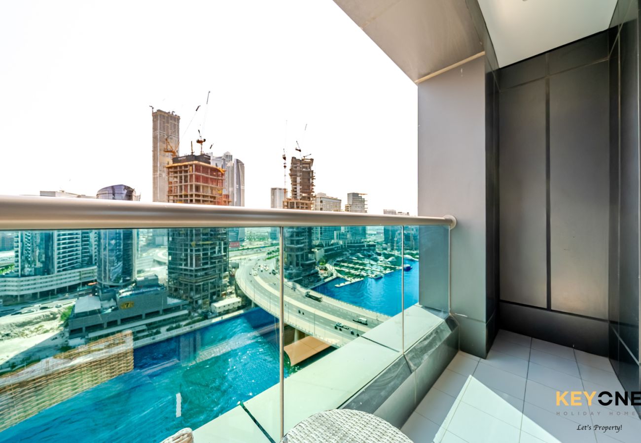 Studio in Dubai - The Vogue | Luxury Studio with Canal Views