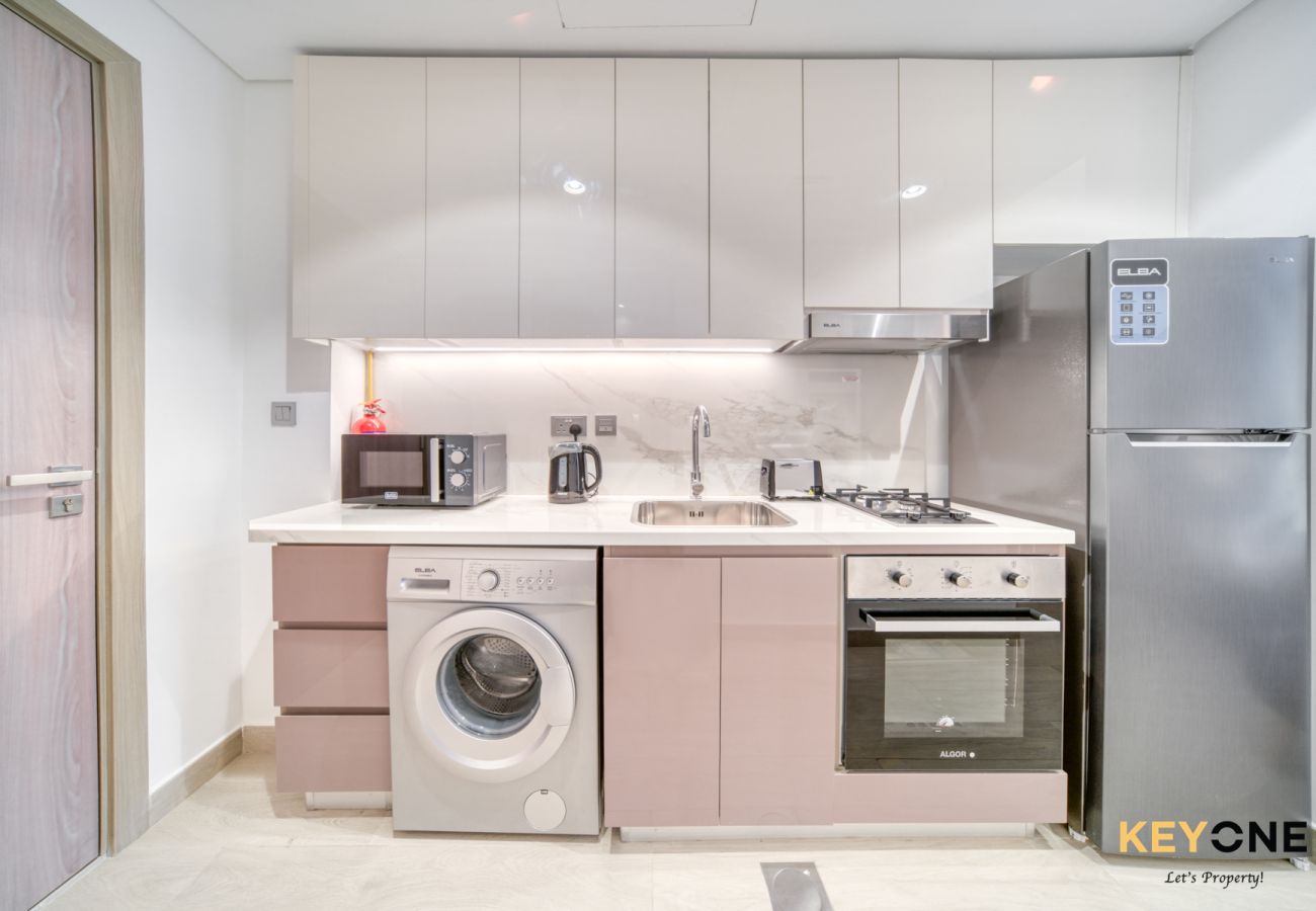 Квартира-студия на Dubai - Spacious Azizi Riviera Studio