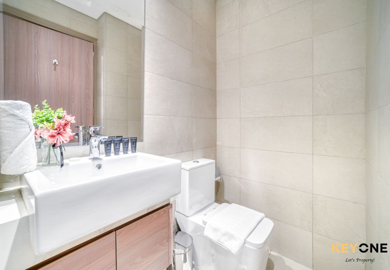 Квартира-студия на Dubai - Spacious Azizi Riviera Studio