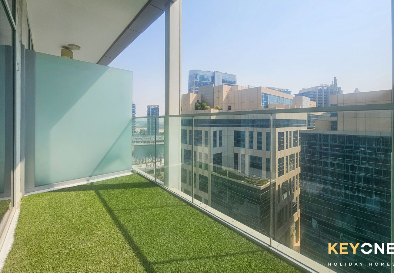 Квартира-студия на Dubai - Majestine Living | Stylish Studio with Canal View