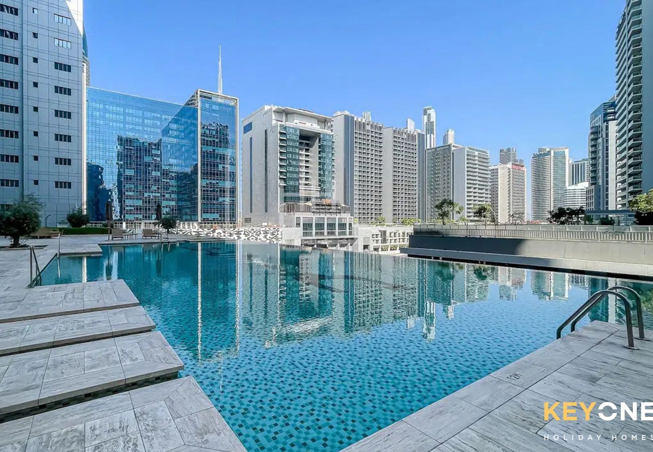 Квартира-студия на Dubai - Majestine Living | Stylish Studio with Canal View