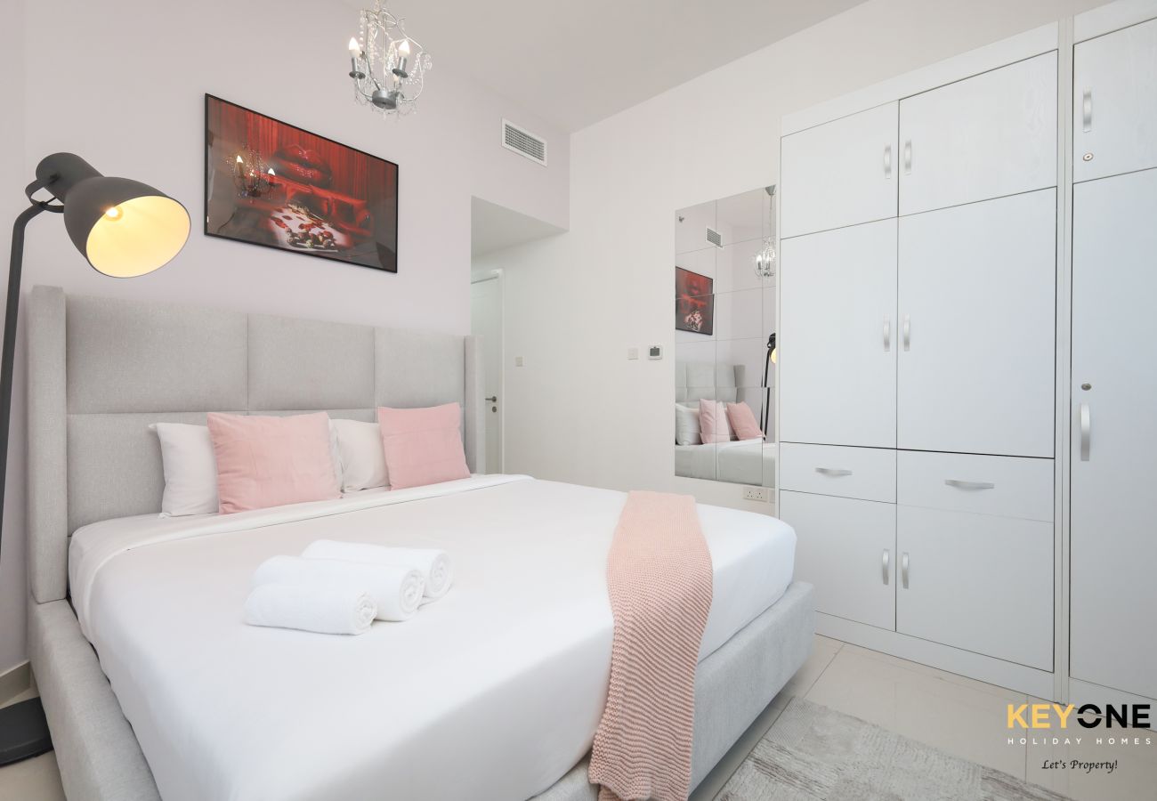 Апартаменты на Dubai - Serene Beachside Two-Bedroom Retreat