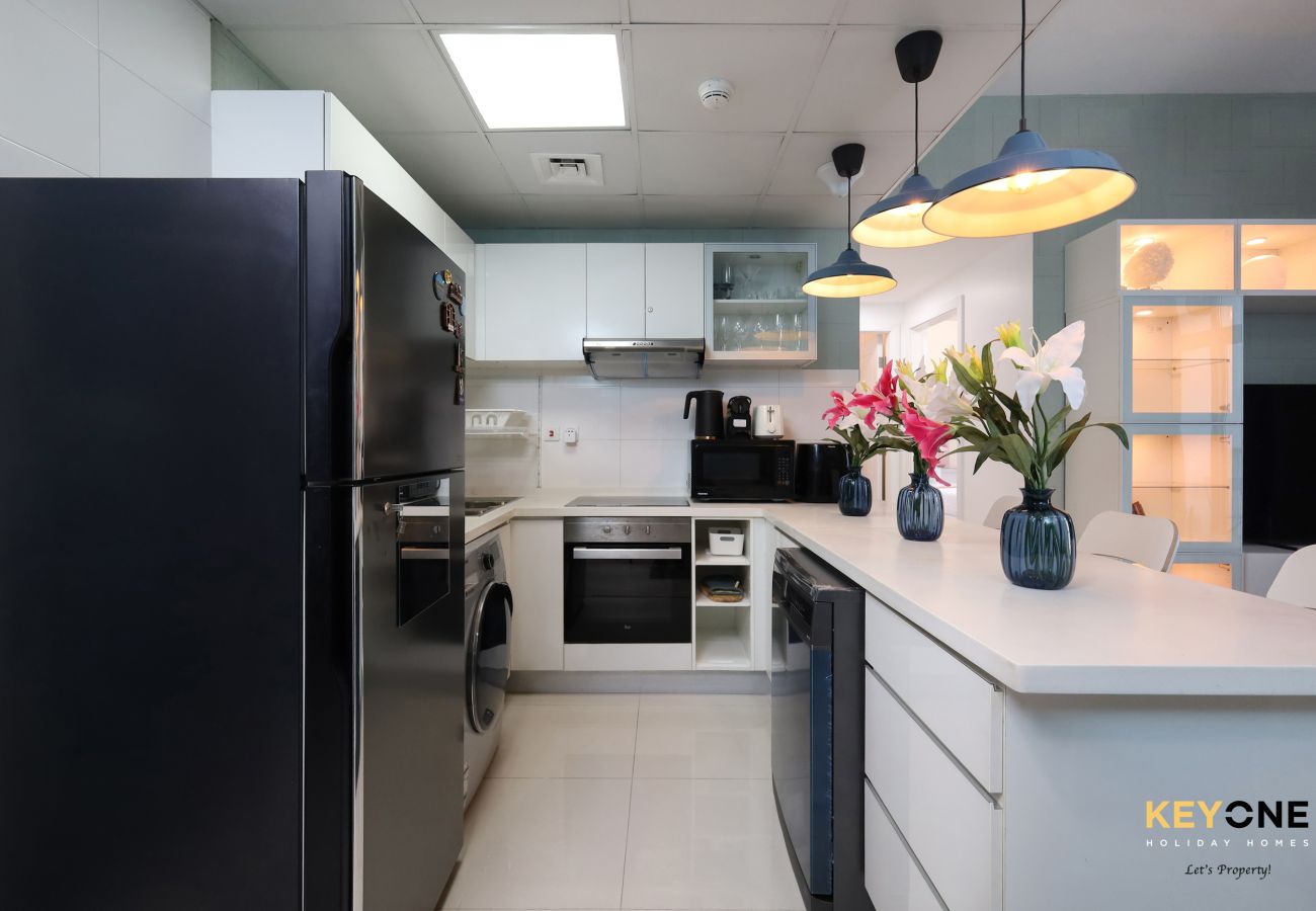 Апартаменты на Dubai - Serene Beachside Two-Bedroom Retreat